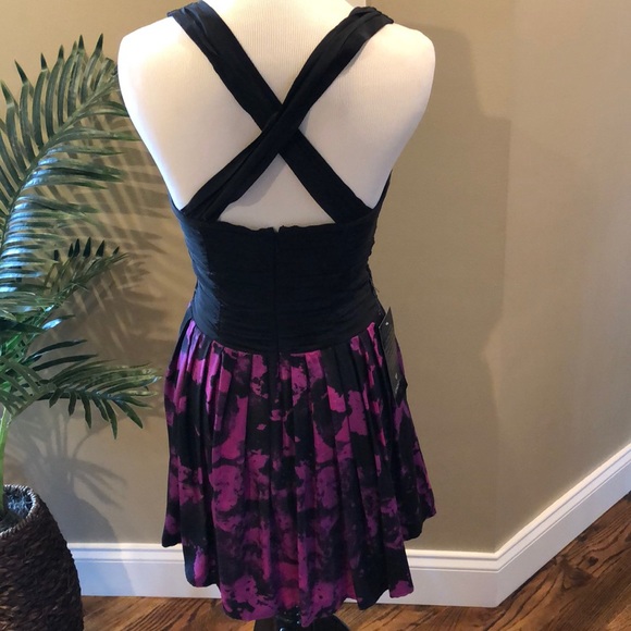 BEAUTIFUL BEBE minidress with jewels - Picture 4 of 8